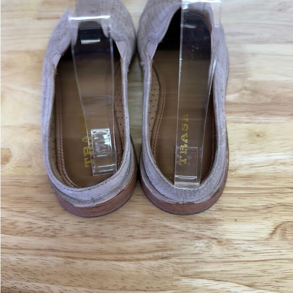 Trask Ashley Perforated Slip On Mule in Metallic Dusty Rose - Picture 4 of 6